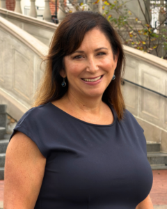 Headshot, Melissa Yakabouski