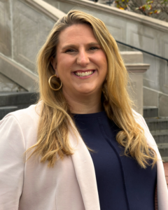 Headshot, Sarah Lindberg