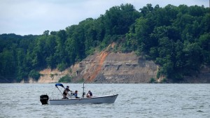 The UMW Eagle I, equipped with a CHIRP sonar detector, trolls the Potomac looking for buried oyster beds.