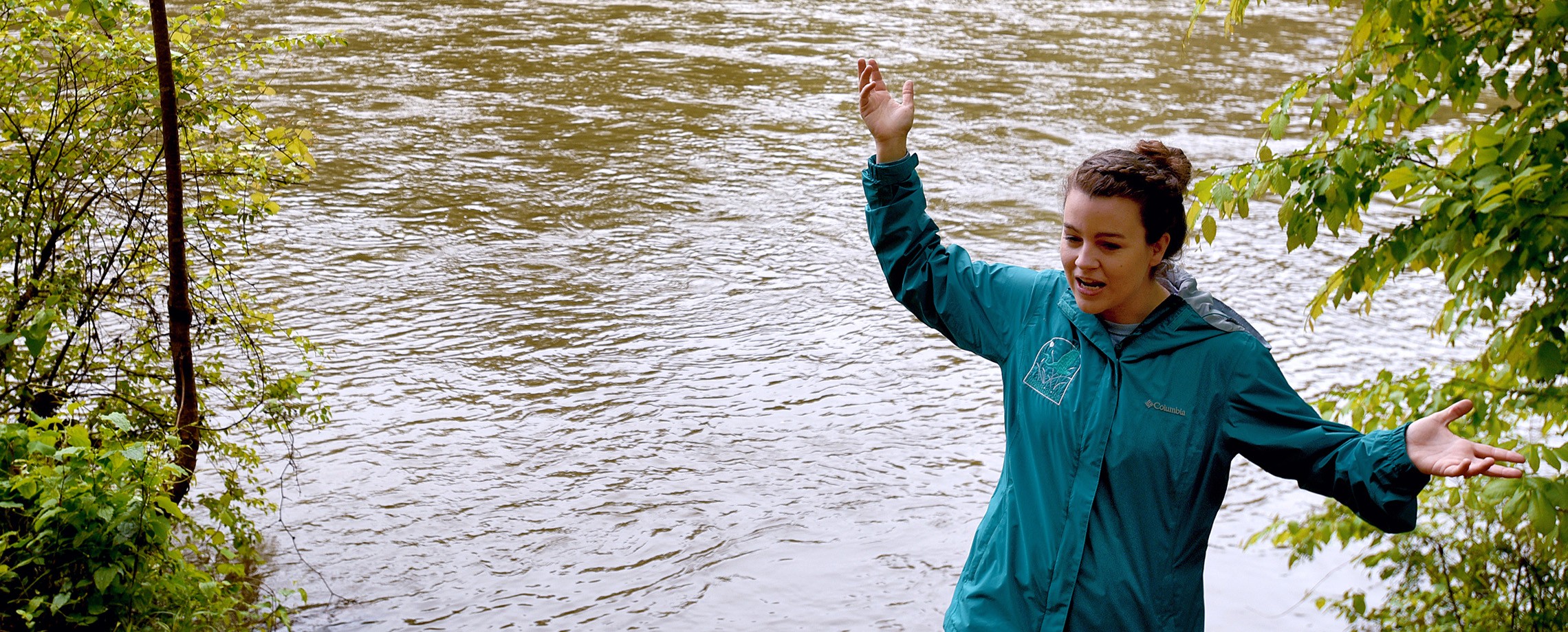 Lowery Pemberton talks to students during a field trip to the Friends of the Rappahannock.