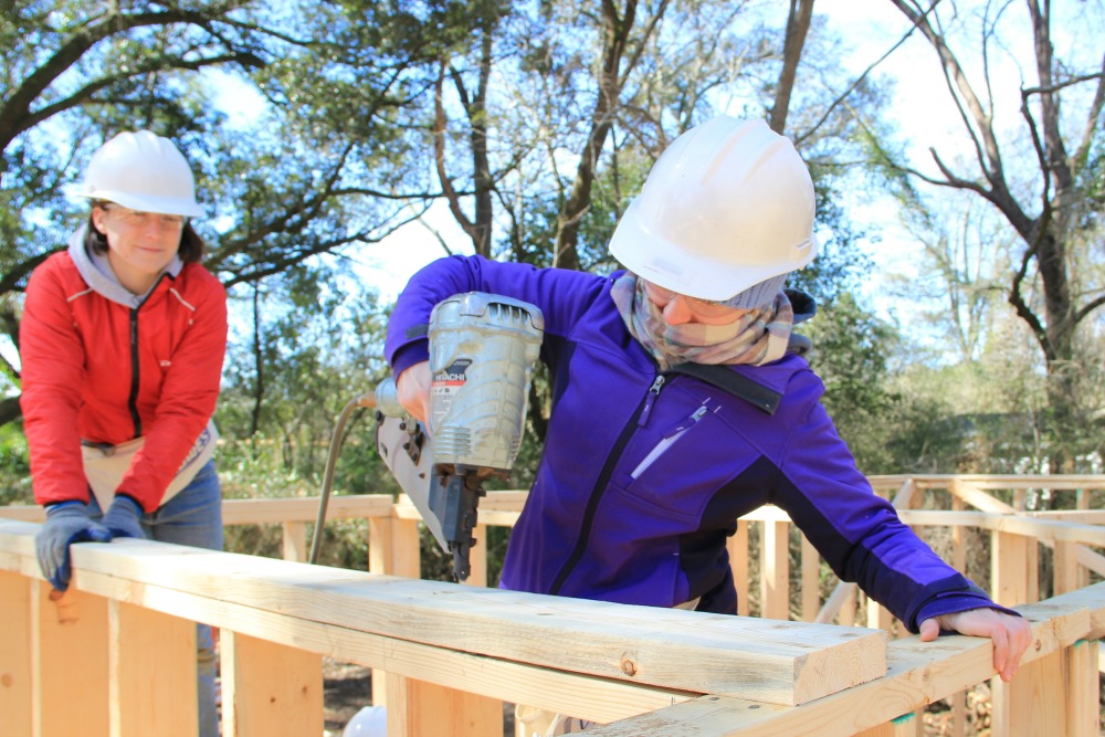 UMW Students Spend Spring Break with Habitat for Humanity News
