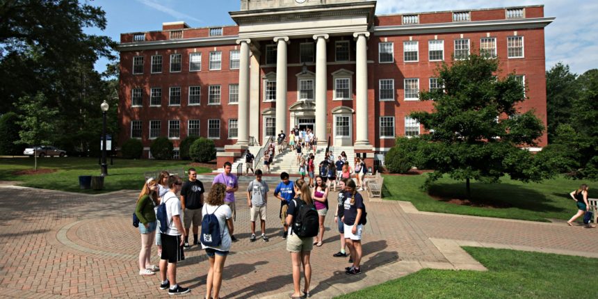 Students in front of George Washington hall