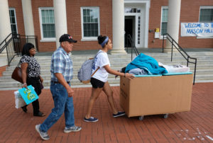 Move-In Day at UMW brought hundreds of new Eagles to campus. Photo by Norm Shafer.