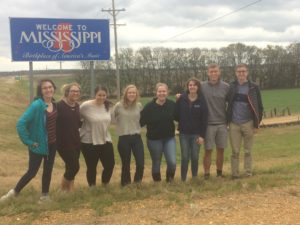 UMW students entering Mississippi to compete in the Southeastern Division of the Association of American Geographers.
