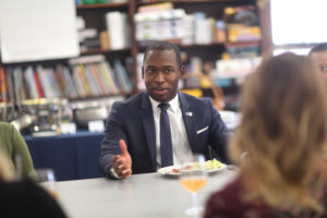 Mayor Levar Stoney talks with aspiring teachers.