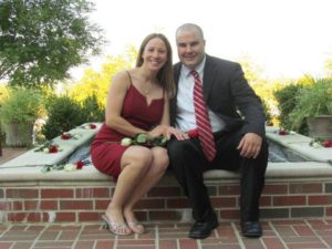 Kelly Applegate ‘06 asked Morgan Applegate '05 to marry him on the patio of the Alumni Center in 2011.