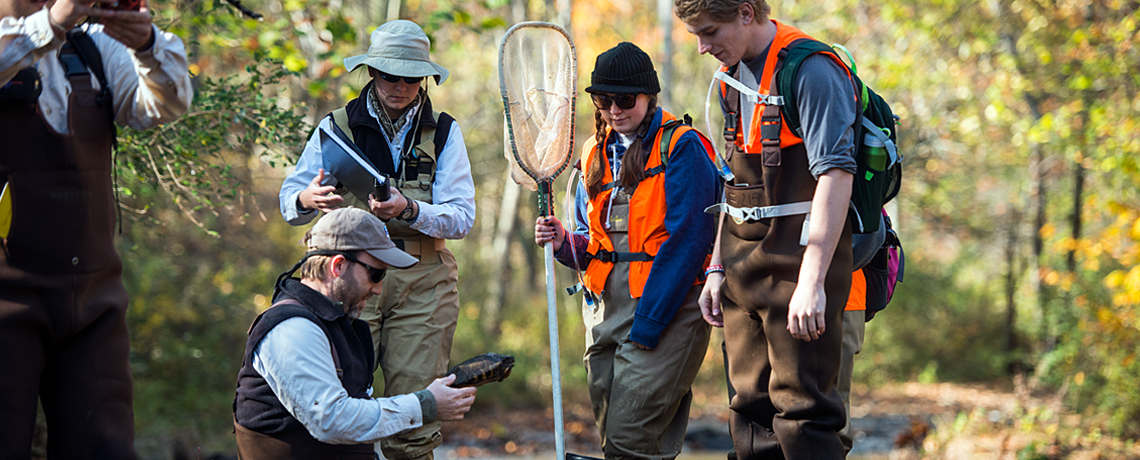 Smithsonian Partnership Lets Students Explore Endangered Species - News