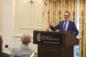 UMW alum Pat Filippone '88, president of 7th Inning Stretch, which owns and operates three Minor League Baseball teams, was this year's College of Business Executive-in-Residence. Photo by Karen Pearlman.