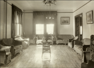 Willard Hall parlor, circa 1970. Special Collections and University Archives.