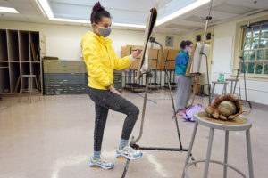 Sophomore Stella Dallasch (foreground) and junior Dana Sherman (background) sketch during a socially distanced drawing class in Melchers Hall. Photo by Suzanne Carr Rossi.