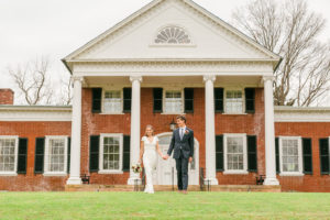 The Bentley-Deale marriage is one of two between UMW alumni to take place at Brompton this fall. Photo by Amanda Bentley Photography.