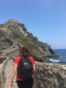 Cara Wissinger hikes at Mirador de los Poetas, in Cercedilla, Madrid, where she now lives after graduating from UMW in 2019.