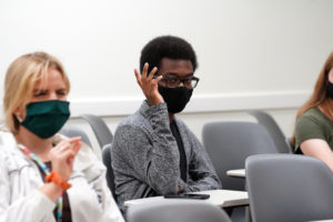 Freshmen Kelly Simons (left) and Davy Washington participate during the Common Experience discussion session. Photo by Suzanne Carr Rossi.