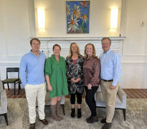 Helen’s grandson, Ben; daughters Mary Margaret, Lee, and Ann; and son Ben pose for a photo in Seacobeck’s Dome Room after dedicating the Mason Team Room in honor of their parents. Photo by Karen Pearlman.