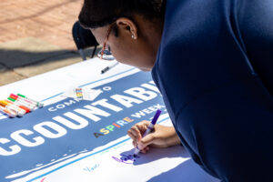 ASPIRE Week was the brainchild of UMW junior Jaylyn Long, who wanted to refresh students' commitment to Mary Washington's core values. The six-day celebration was packed with educational opportunities, tabling events and banner signings. Photo by Sam Cahill.