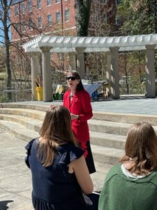 Virginia Poet Laureate Emerita Carolyn Kreiter-Foronda ’69, an honorary Kappa of Virginia member, delivered the keynote address at a recent induction ceremony for the most recent group of UMW students inducted to the nation's oldest honor society.