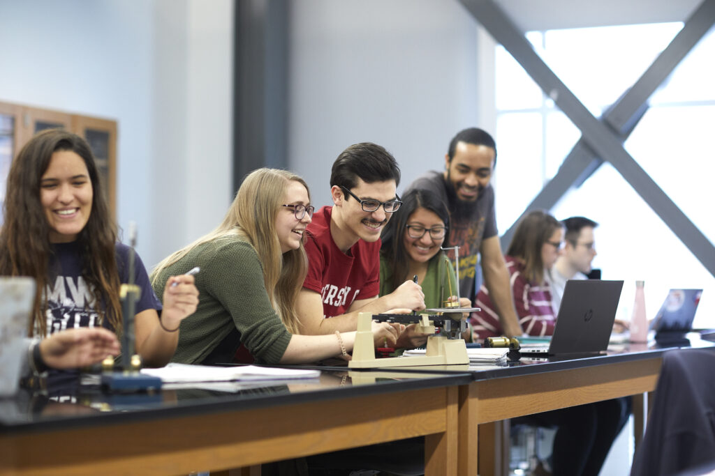 UMW Receives High Marks in U.S. News ‘Best Colleges’ - News