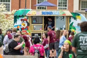 UMW students cooled off with a complimentary treat from Kona Ice at Devil-Goat Day. Photo by Parker Michels-Boyce.