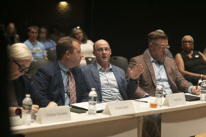 From left to right: Christine Goodwin ’96, Andrew Blate ’04, Robby Noll ’88 and Joel Griffin, all successful entrepreneurs in their own rite, served as judges for the competition. Photo by Karen Pearlman.