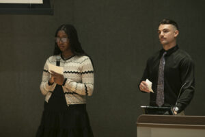 UMW students Tiana Tuck (left) and Andrew McElwain present their project, ARMCO Fitness, an all-in-one wellness app. Photo by Karen Pearlman.
