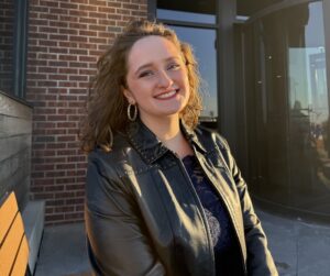 Sofia Taylor, a 2024 UMW graduate who majored in psychology, with a double-minor in music and neuroscience, has won a Fulbright Award to continue her studies in Germany.