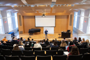 Students can choose from more than 100 majors, minors and areas of study at the University of Mary Washington, including popular pathways of communication and digital studies, psychology and historic preservation.