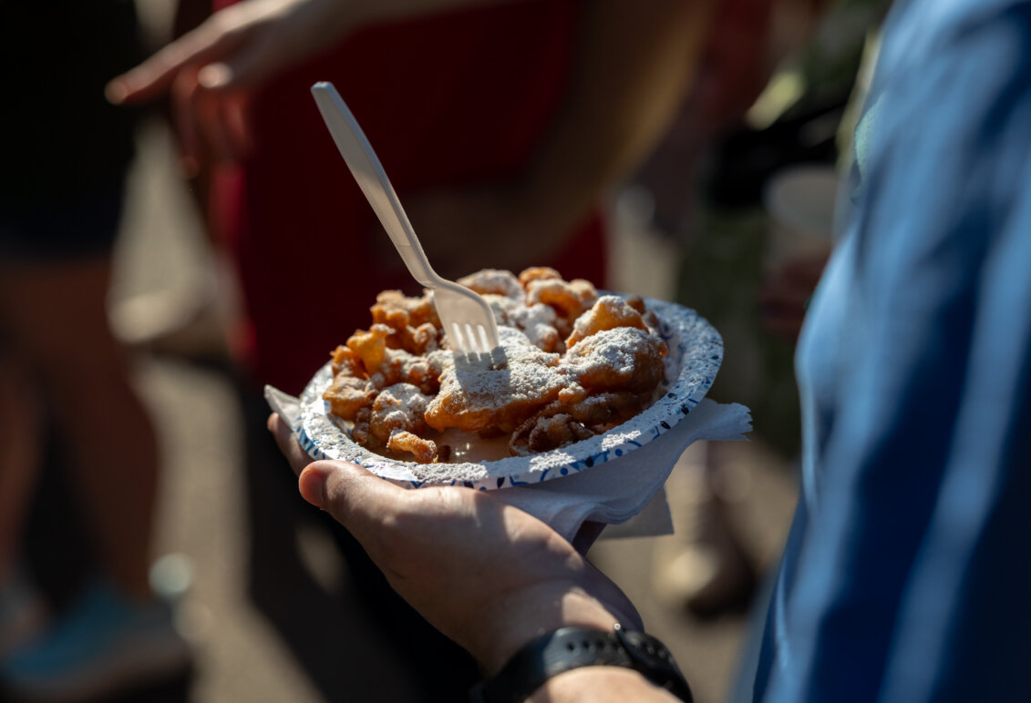 a photo of a funnel cake