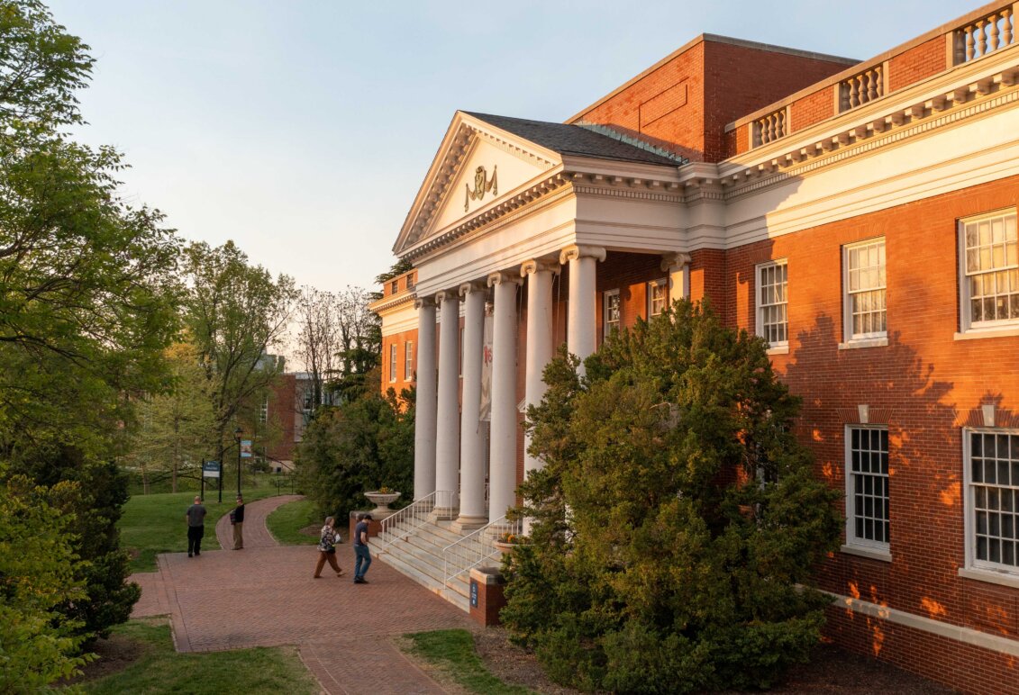 duPont Hall at UMW on a sunny day