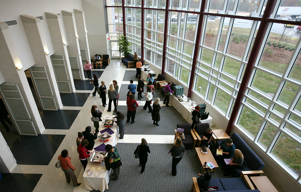 Students inside the University of Mary Washington Stafford Campus