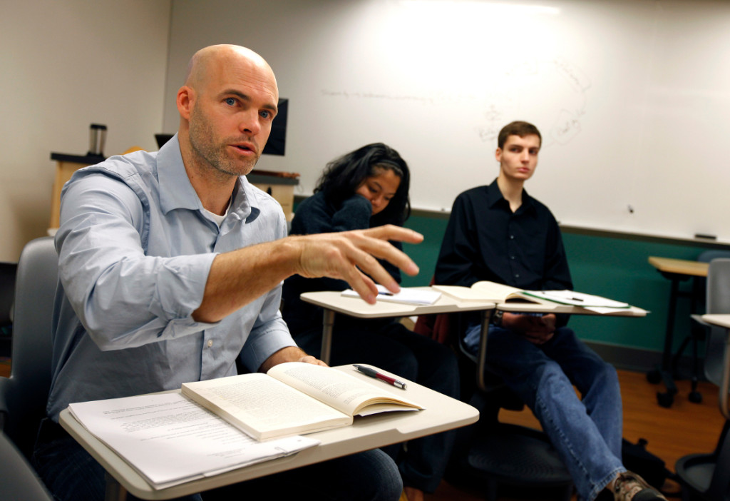 Shawn Humphrey's Economics class, Thursday Oct. 27, 2011. (Photo by Norm Shafer).